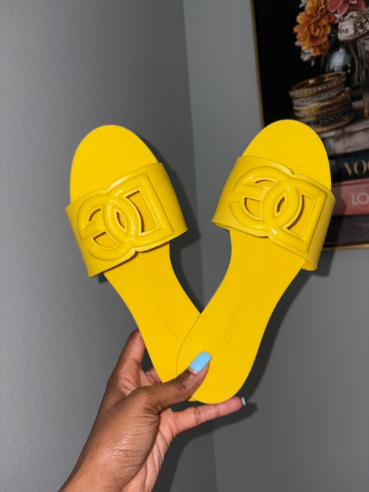 Dupe yellow d&g sandals