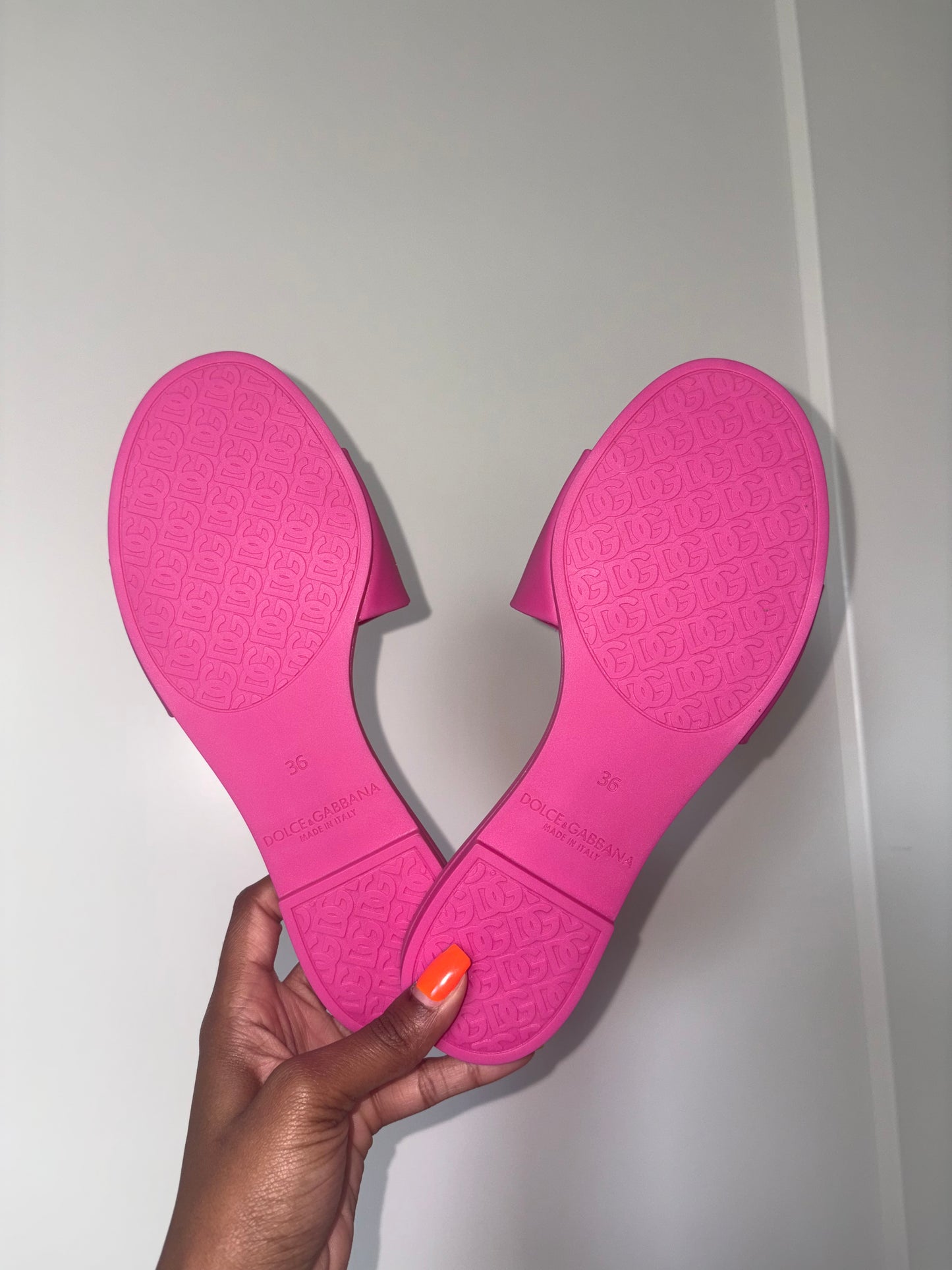Dupe pink d&g sandals