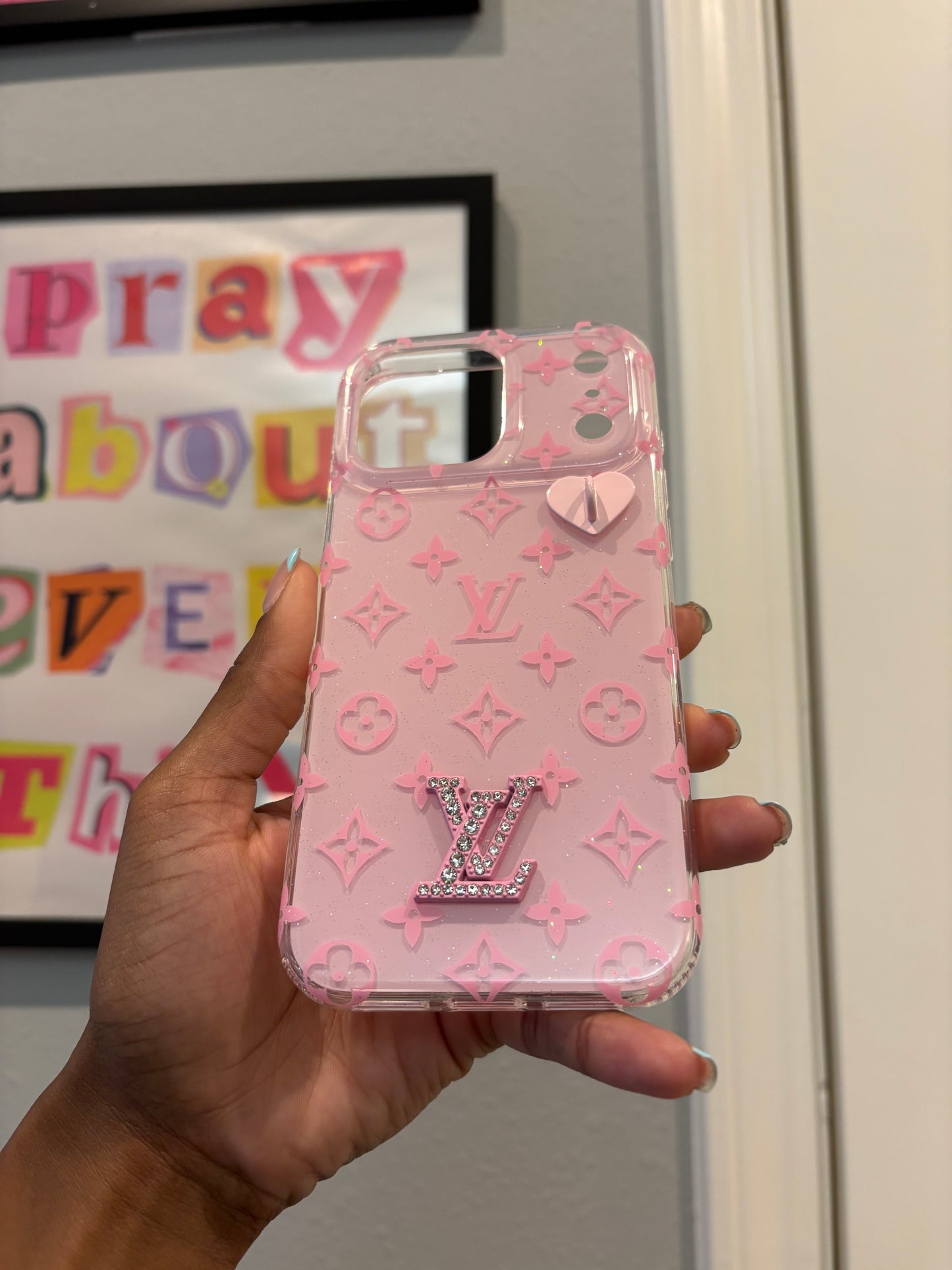 Pink glitter v (preorder)