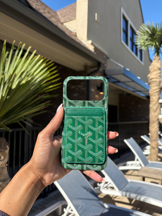 Green magnet Gogo (iPhone 16promax only)